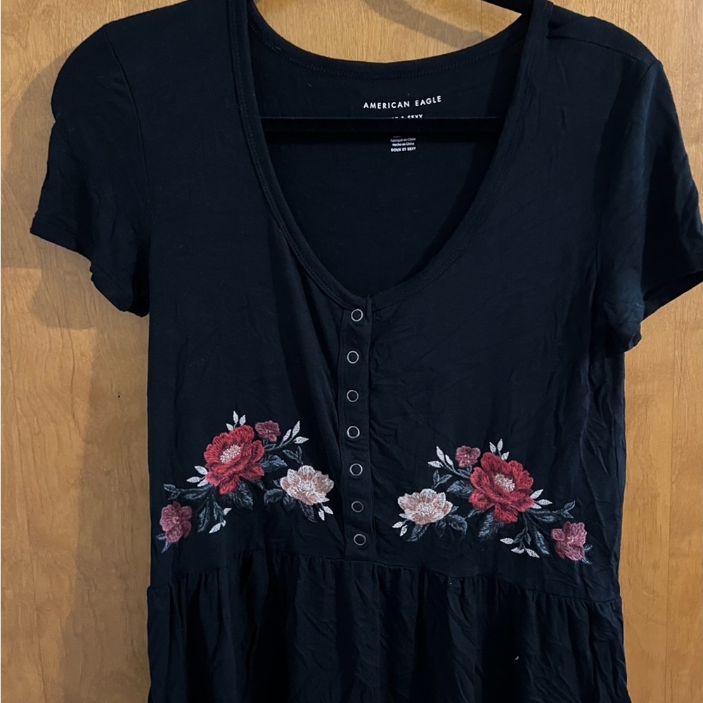 American Eagle top